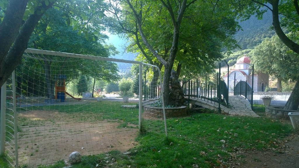 Hani Zemenou Arachova Bagian luar foto
