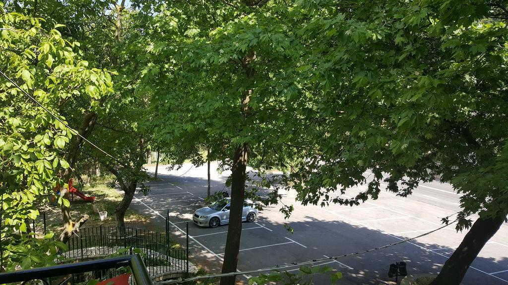 Hani Zemenou Arachova Bagian luar foto